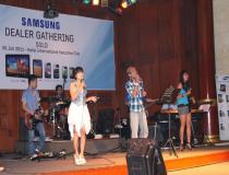 Samsung gathering solo