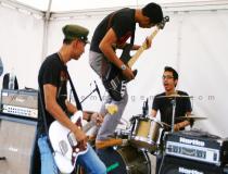 band perform